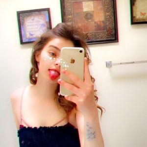 Meet your Posher, Cecelia